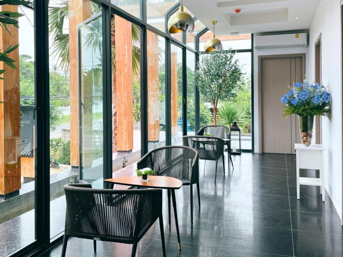 Sand Dance Hotel Prachuap Khiri Khan Exterior foto